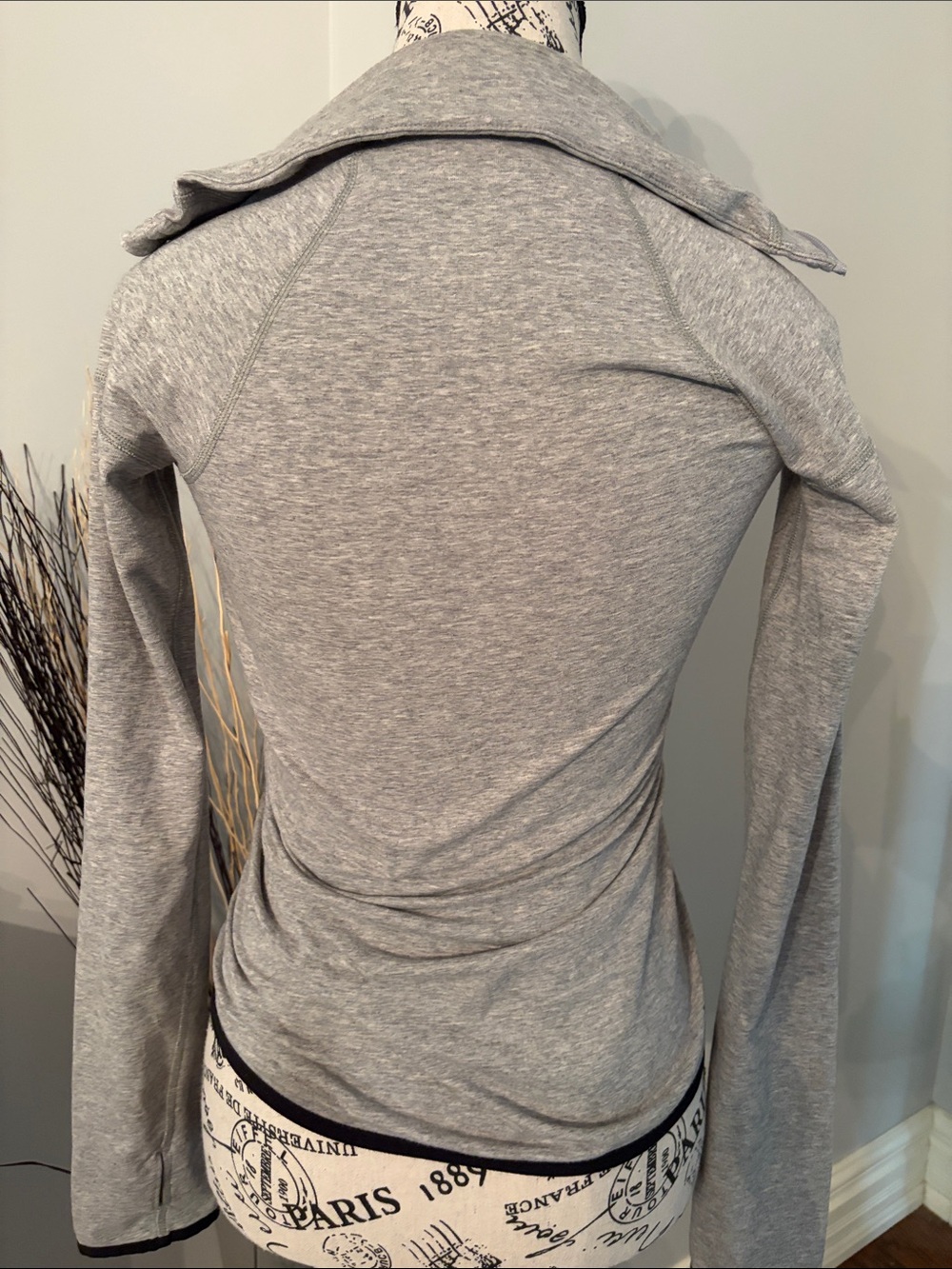Nike DRI-FIT Heather Gray Full-Zip Jacket with High Collar XS - Picture 2 of 7
